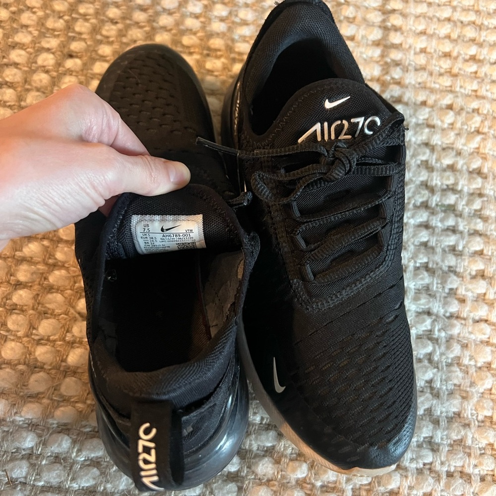 Nike Air 270 Black Sneakers